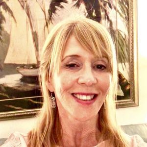 Meet your Posher, Denise